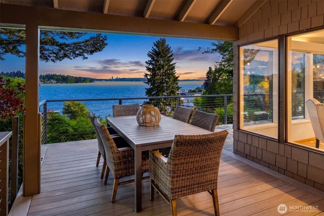 8625 NE Juanita Drive, Kirkland, WA 98034