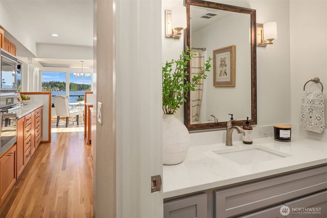 8625 NE Juanita Drive, Kirkland, WA 98034