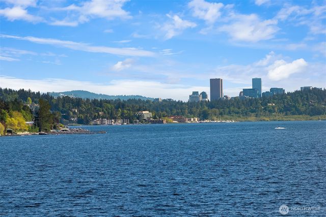 8625 NE Juanita Drive, Kirkland, WA 98034