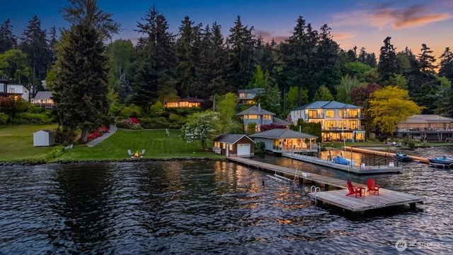 8625 NE Juanita Drive, Kirkland, WA 98034