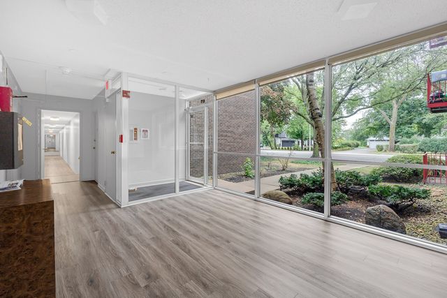 8500 Skokie Boulevard 1D, Skokie, IL 60077