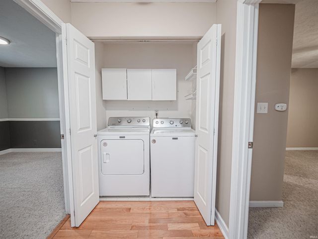 6098 Yosemite Drive, Newburgh, IN 47630