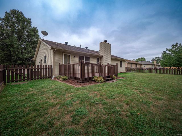 6098 Yosemite Drive, Newburgh, IN 47630