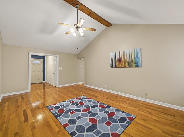 6098 Yosemite Drive, Newburgh, IN 47630