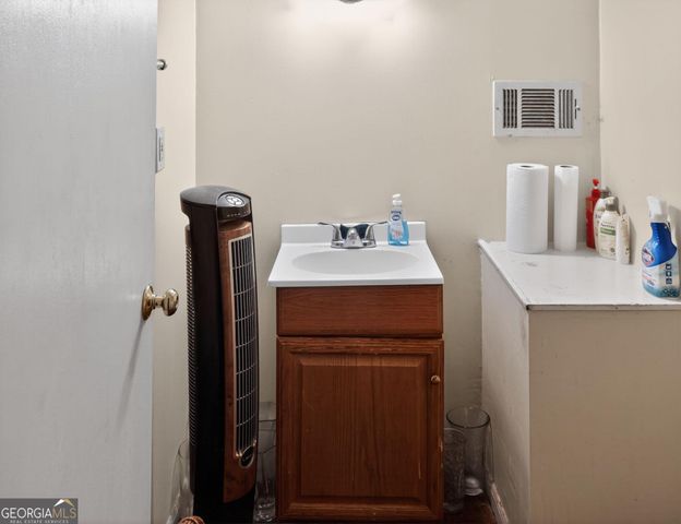 70 Northcrest Drive, Newnan, GA 30265