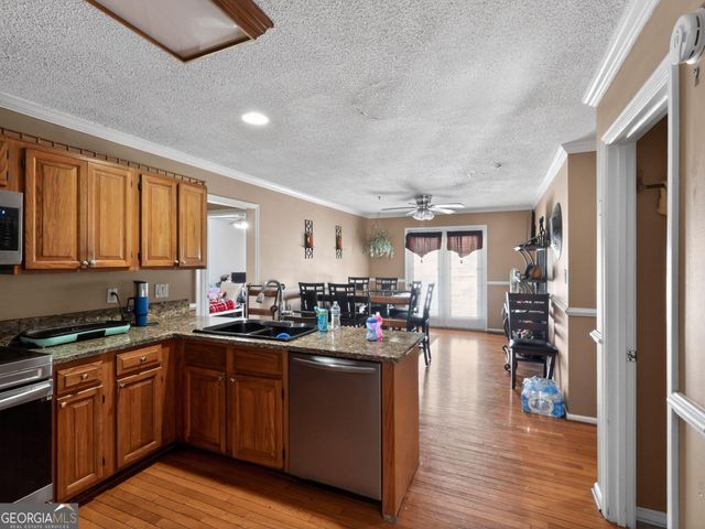 70 Northcrest Drive, Newnan, GA 30265