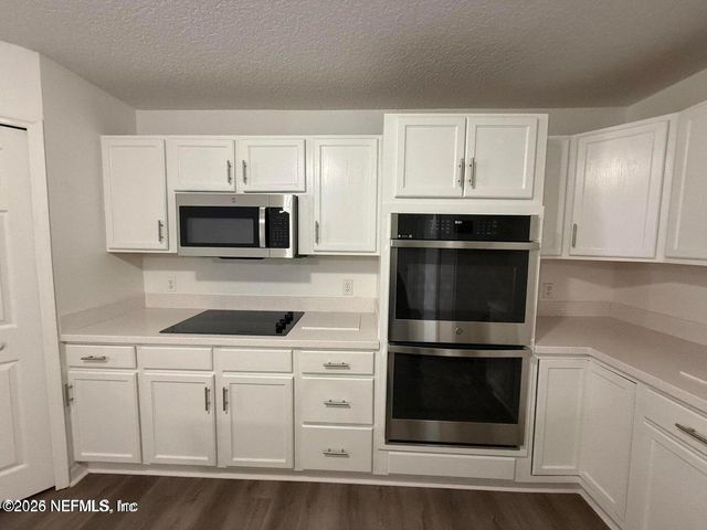 9286 THUNDERBOLT Court, Jacksonville, FL 32221