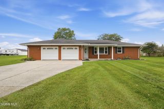 6002 Seaman Road, Oregon, OH 43616