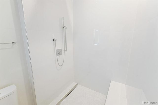 400 S Old Woodward Avenue 209, Birmingham, MI 48009