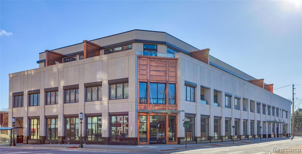 400 S Old Woodward Avenue 209, Birmingham, MI 48009