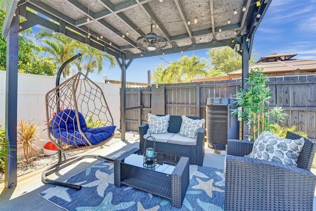 6740 Custer, Hollywood, FL 33024