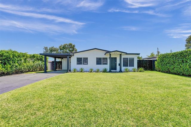 6740 Custer, Hollywood, FL 33024