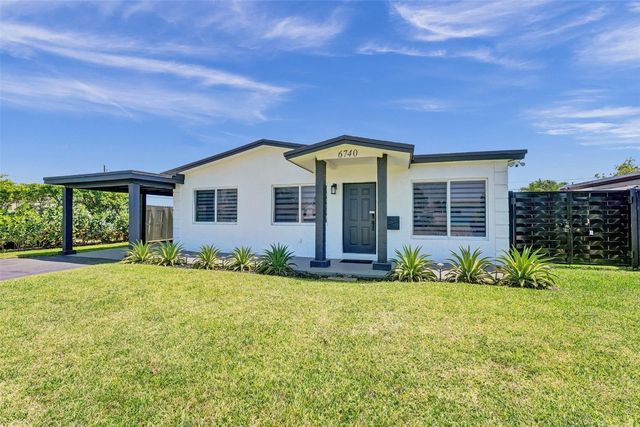 6740 Custer, Hollywood, FL 33024