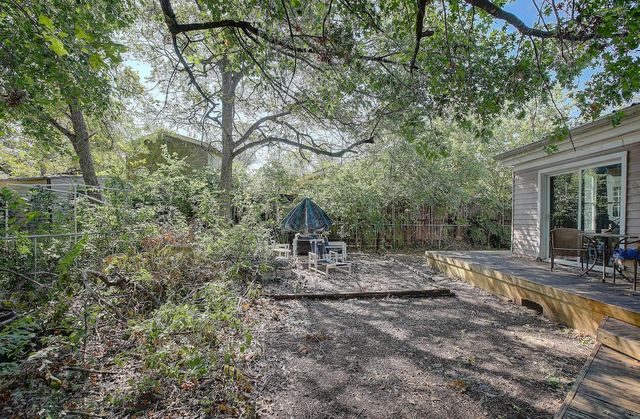 905 S Walnut ST, Georgetown, TX 78626