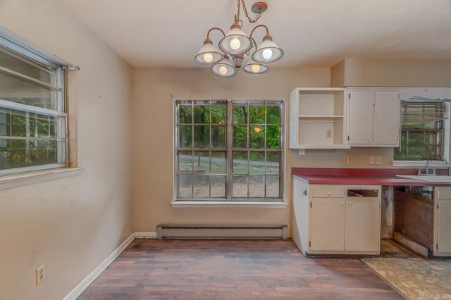 17 Duroc Drive, Cherokee Village, AR 72529