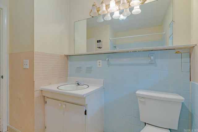 17 Duroc Drive, Cherokee Village, AR 72529