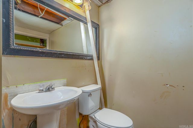 17 Duroc Drive, Cherokee Village, AR 72529