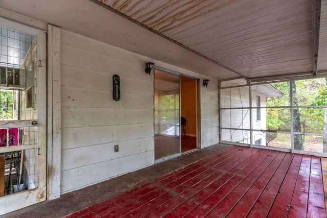 17 Duroc Drive, Cherokee Village, AR 72529