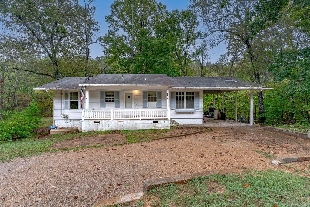 17 Duroc Drive, Cherokee Village, AR 72529