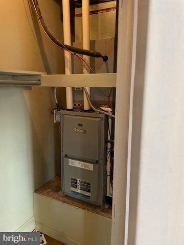 2154 RIDGE AVE #2, Philadelphia, PA 19121