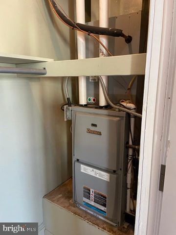 2154 RIDGE AVE #2, Philadelphia, PA 19121