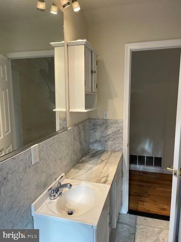 2154 RIDGE AVE #2, Philadelphia, PA 19121