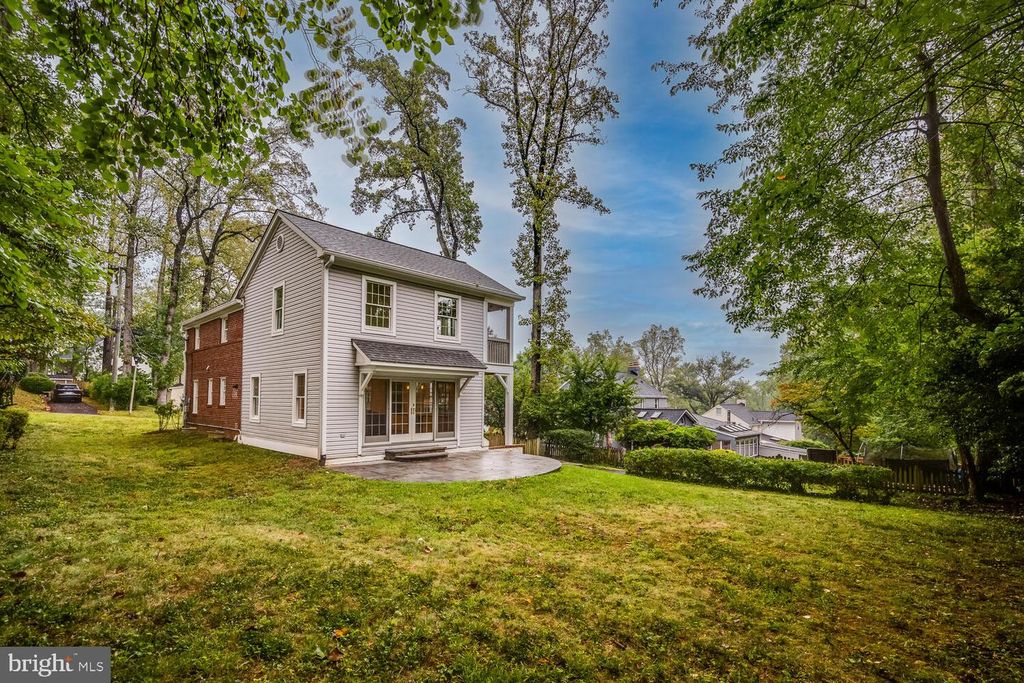 1307 TRACY PL, Falls Church, VA 22046