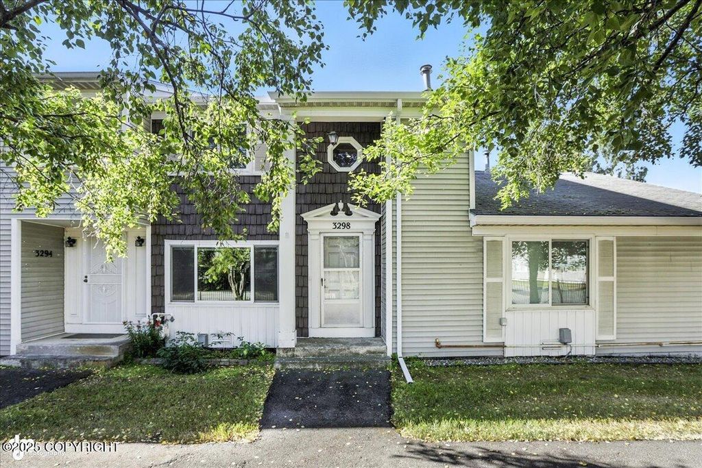 3298 Montpelier Court, 12F, Anchorage, AK 99503