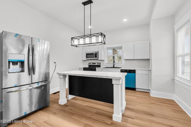 1222 Cypress St, Louisville, KY 40211