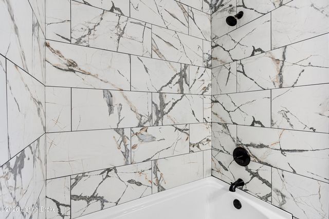 1222 Cypress St, Louisville, KY 40211