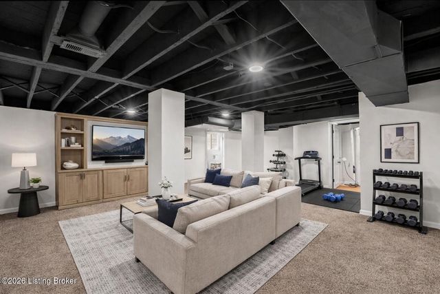 1222 Cypress St, Louisville, KY 40211