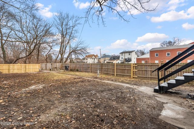 1222 Cypress St, Louisville, KY 40211