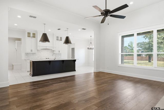 158 Forest View Dr., Mineola, TX 75773