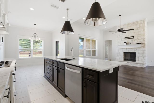 158 Forest View Dr., Mineola, TX 75773