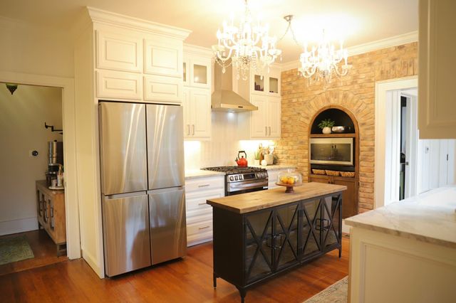 551 Pierremont Road, Shreveport, LA 71106