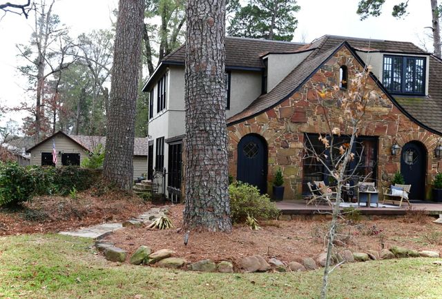 551 Pierremont Road, Shreveport, LA 71106