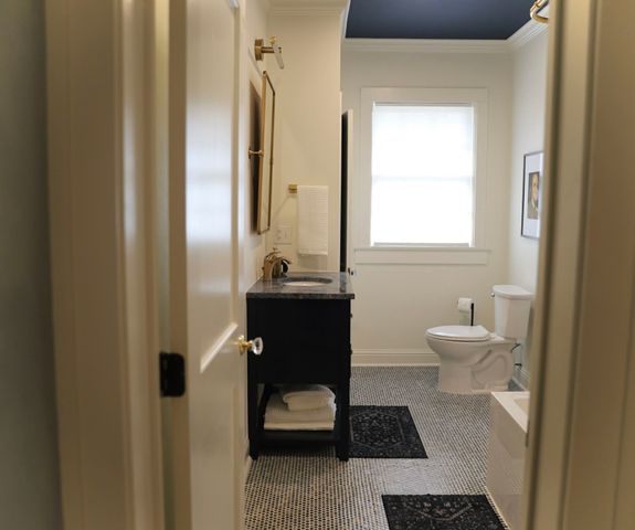 551 Pierremont Road, Shreveport, LA 71106