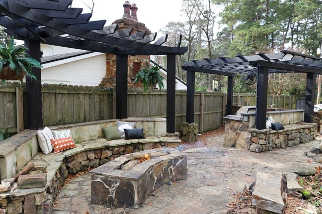 551 Pierremont Road, Shreveport, LA 71106