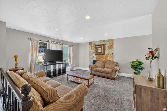 4385 S 2900 W, Roy, UT 84067
