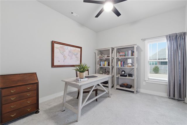 1503 Pack Cove, Lowell, AR 72745