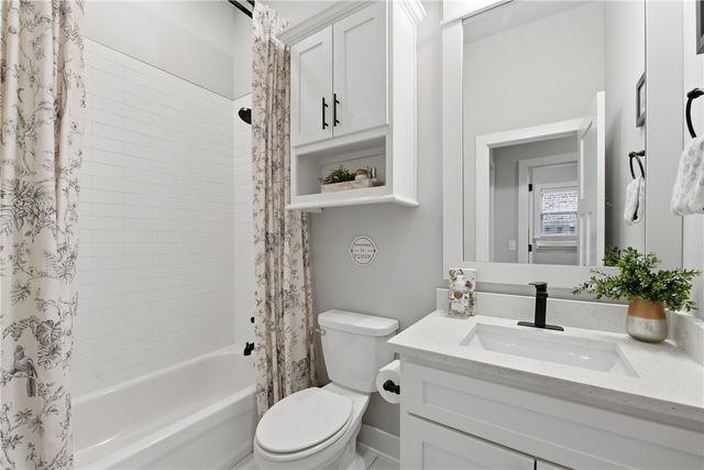 1503 Pack Cove, Lowell, AR 72745