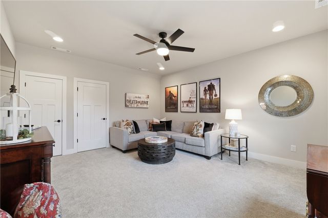 1503 Pack Cove, Lowell, AR 72745