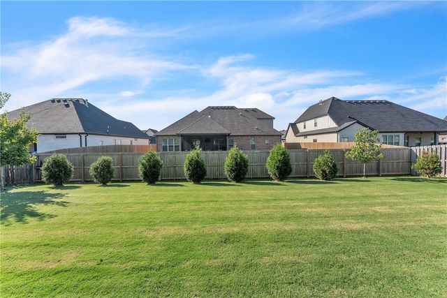 1503 Pack Cove, Lowell, AR 72745