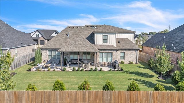 1503 Pack Cove, Lowell, AR 72745