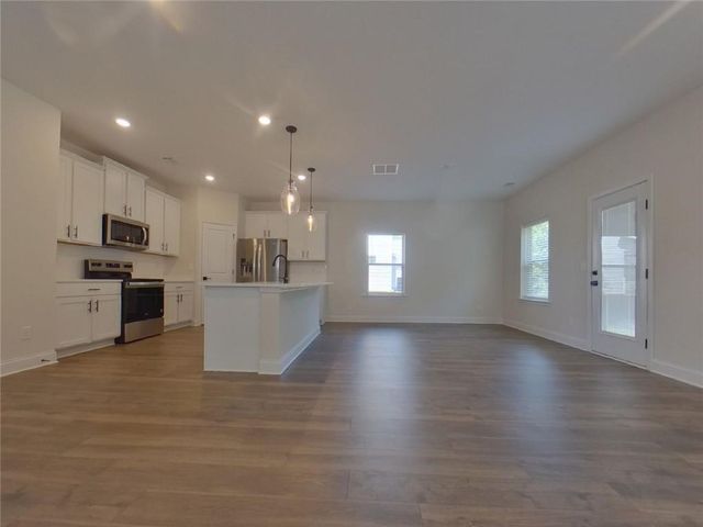 432 Cantrell Drive, Dallas, GA 30157