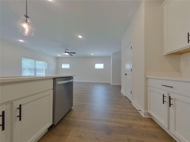 432 Cantrell Drive, Dallas, GA 30157