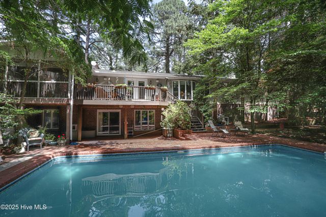 1 Collett Lane, Pinehurst, NC 28374