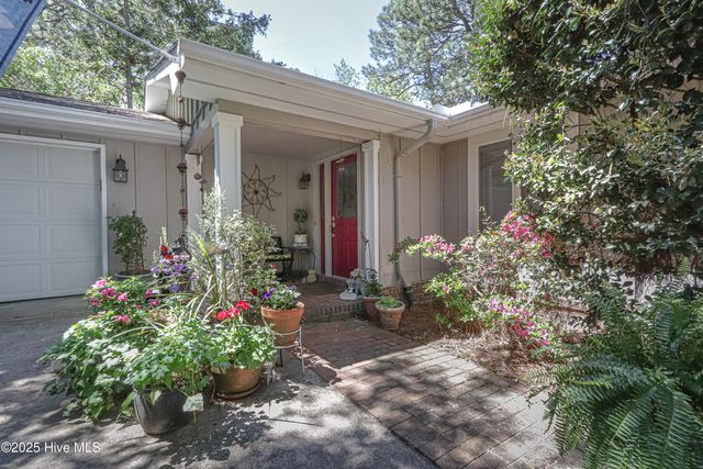 1 Collett Lane, Pinehurst, NC 28374