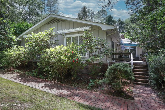 1 Collett Lane, Pinehurst, NC 28374