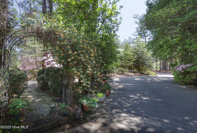 1 Collett Lane, Pinehurst, NC 28374